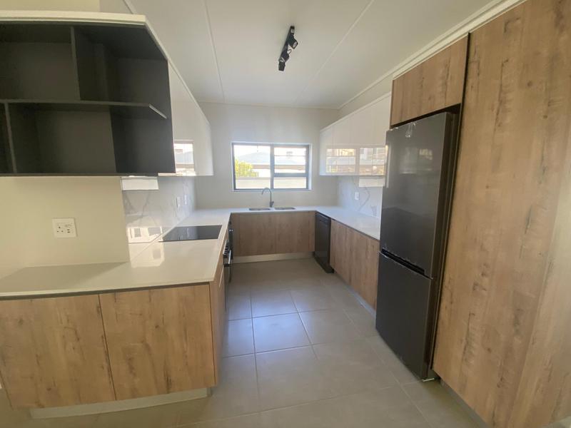 To Let 3 Bedroom Property for Rent in Richwood Western Cape